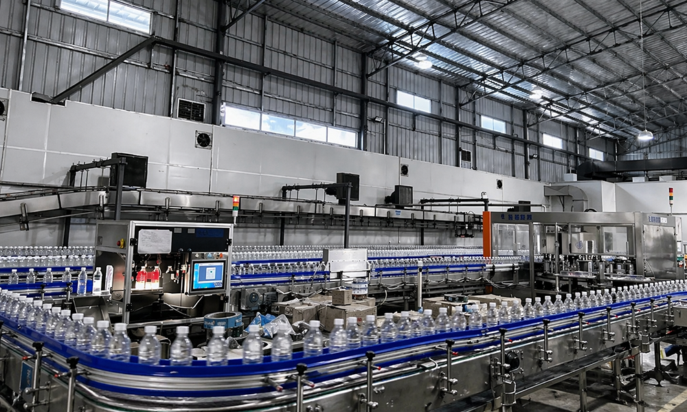 Shine Dew Technology factory workshop view 2